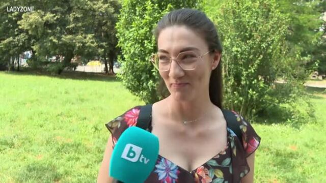 Снимка: Възможна ли е истинската любов на плажа или това е само летен флирт? (АНКЕТА)