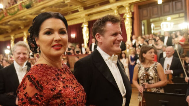 Снимка: Как се прави: Прага пита Украйна за концерт на руското сопрано Анна Нетребко