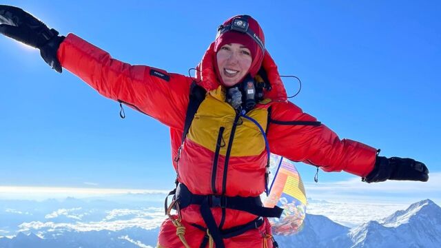 Снимка: Силвия Аздреева стана първата българка, изкачила връх К2