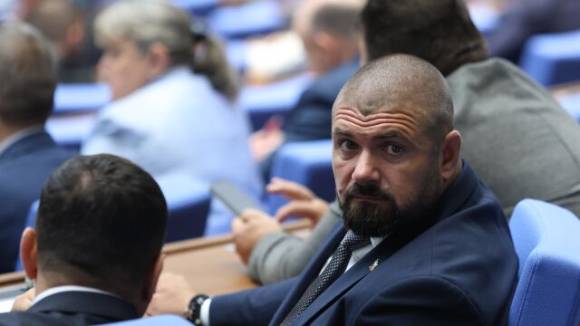 Снимка: Дарин Георгиев: Всички от „Величие“ ще гласуваме единодушно „против“ кабинета