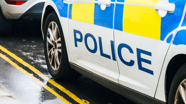 Кола се вряза в пешеходци в центъра на английския град Дарби