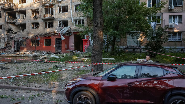 Десетки руски дронове атакуваха Киев. Украйна отговори с нападение в Ростовска област