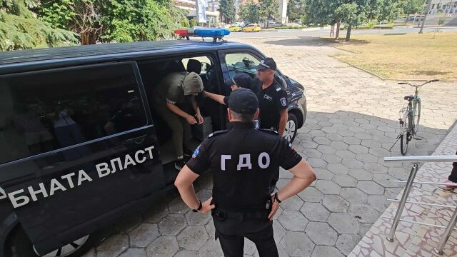 Снимка: Цигарената фабрика край Момково: Прокуратурата протестира паричните гаранции на обвиняемите снаха и свекър 