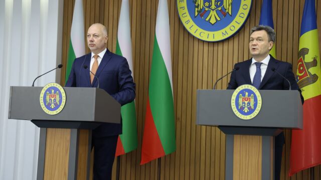 Снимка: Правителството предлага програма за децата от Тараклия, своеобразен български „Еразъм“
