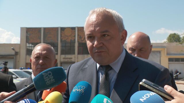 Снимка: Вътрешният министър критикува полицията във Варна за случая с изчезналата 11-годишна Наталия