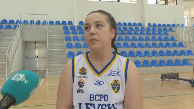 Снимка: Силният дух да продължиш: Момичето с ампутиран крак от Враца успява с воля и постоянство