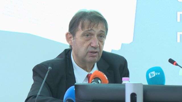 Снимка: Иван Шишков: Обществото има право да знае кой, кога и при какви условия е сключвал договорите за пътищата