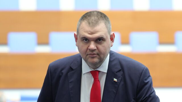Делян Пеевски, лидер на ДПС : Всяка дума, изречена за мои връзки с фирми за мантинели е лъжа!