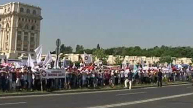 Снимка: Хиляди излизат на протест в Румъния 