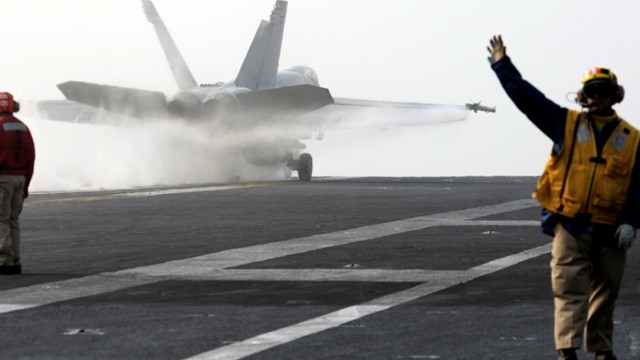 Снимка: Южнокорейци стреляха по пътнически самолет… по грешка