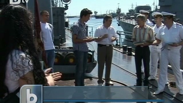 Снимка: Дипломиране в морето