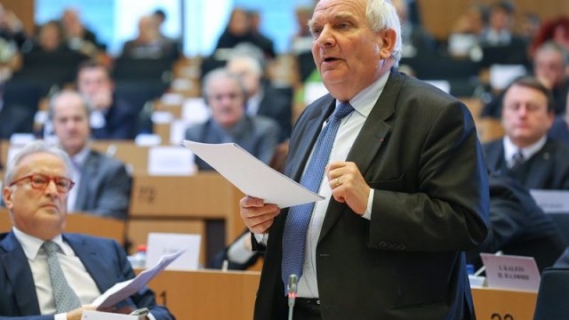 Снимка: Евродепутати зоват ЕК да гарантира правовата държава в България