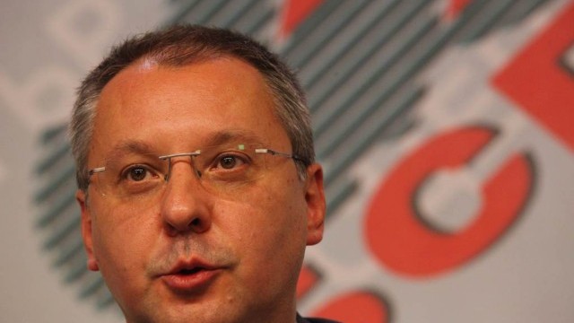 Снимка: Станишев: Съпротивата срещу кабинета е сериозна, добре организирана и ожесточена