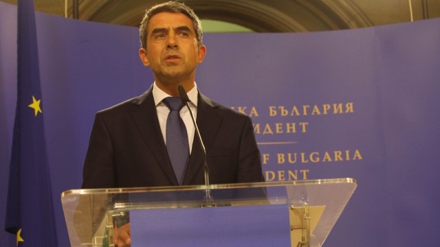 Снимка: Президентът: За разлика от много личности, аз живея в къща, която е на мое име