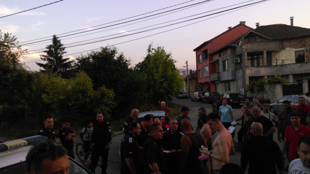 Снимка: Двама младежи са задържани след боя в кв. „Орландовци“