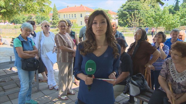 Снимка: В Старосел правят подписка срещу роми