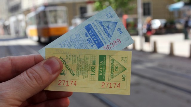 Снимка: Новите цени сринаха продажбите на билети и талони в София