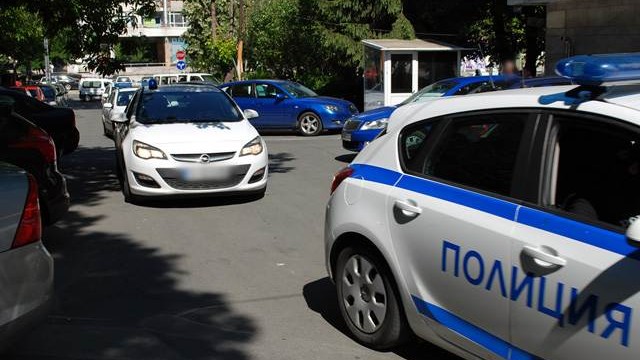 Снимка: Малолетно момиче е било изнасилено на плажа в Слънчев бряг
