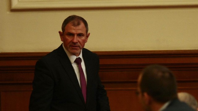Снимка: Методи Андреев: БСП и АБВ се молят на двама господари