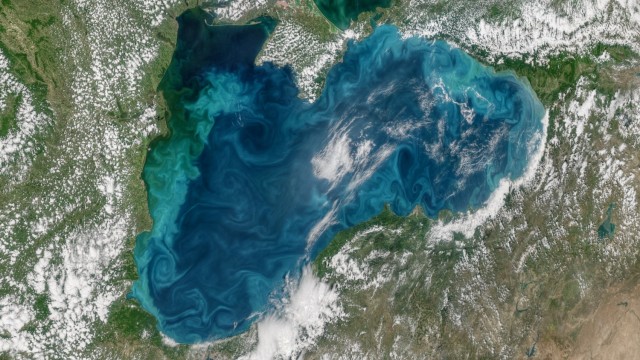 Снимка: Когато Черно море стане… тюркоазено