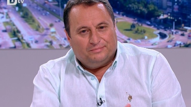Снимка: Масов отлив от структурите на ДПС в Хитрино