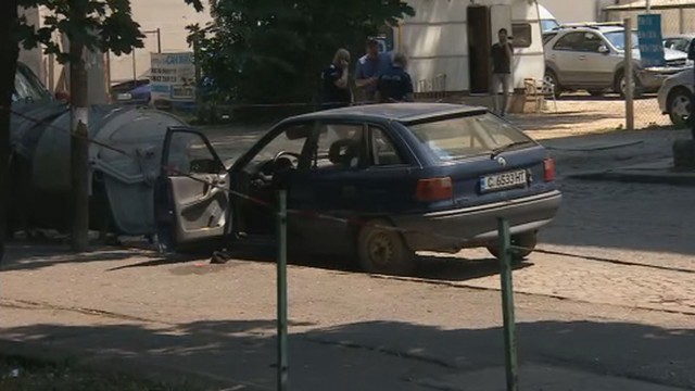 Снимка: Мъж се простреля при полицейска проверка в София