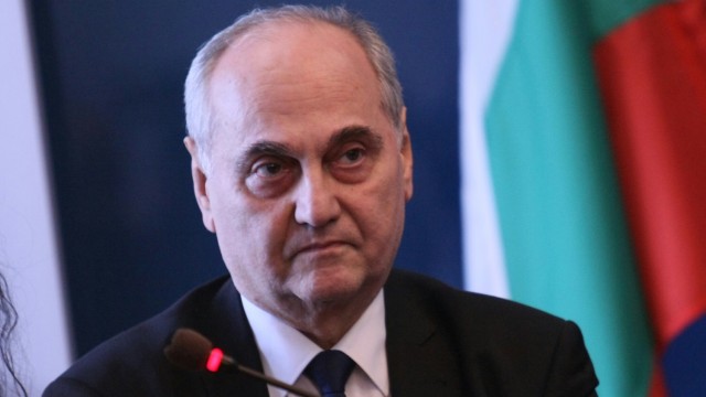 Снимка: Управителят на НЗОК подаде оставка