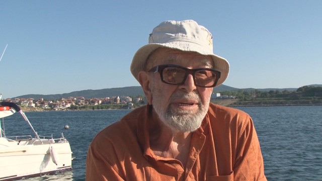 Снимка: Да обиколиш света сам по вода: Спомените на Дончо Папазов 30 години по-късно 