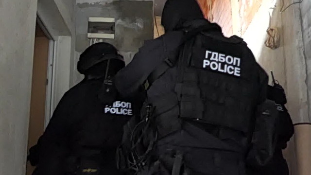 Снимка: Спецакция в София, двама са задържани