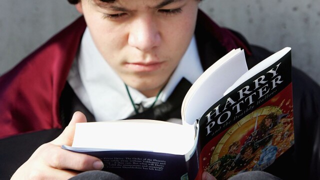 Снимка: Издателите на „Хари Потър“: Четенето вече е навик – хората купуват книги и след пандемията