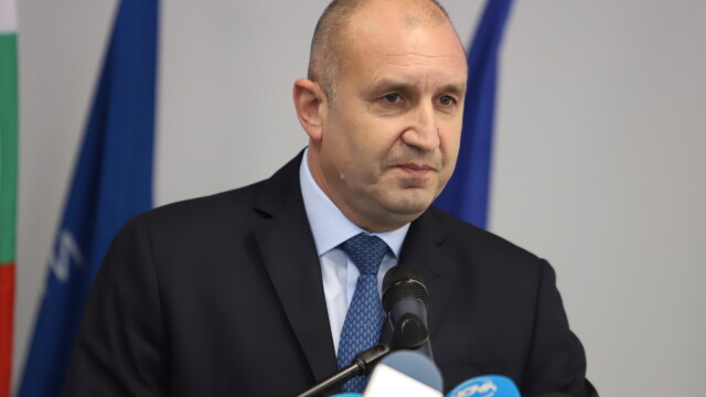 Снимка: Радев призова Кирил Петков да свика заседание на МС заради нотата на руското посолство