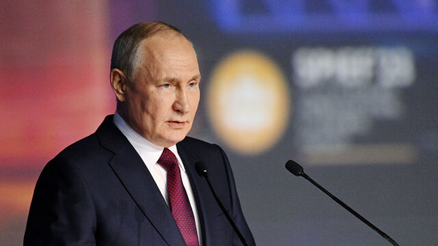 Снимка: Путин: Русия е доставила първите ядрени бойни глави в Беларус