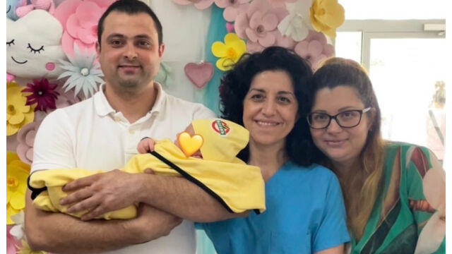 Снимка: В Пловдив се роди дълго чакано бебе рекордьор - Димитър има завидни размери