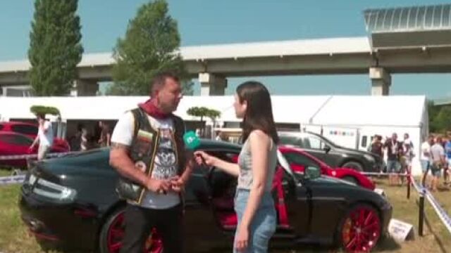 Снимка: Мото фест с кауза донорството в София. Вижте автомобила на Дрю Баримор за 1 млн. долара 