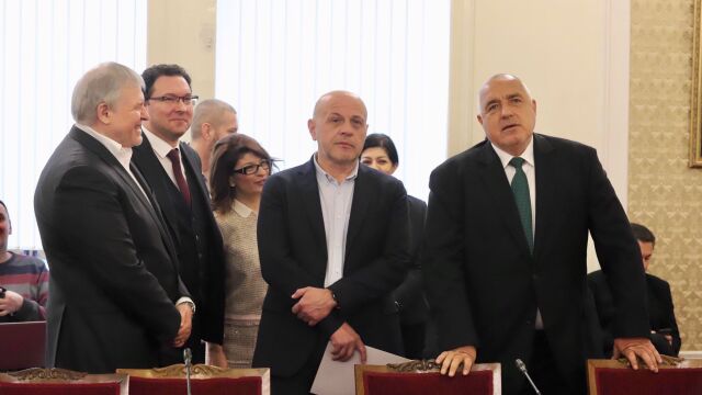 Снимка: ПП-ДБ: ГЕРБ-СДС нарушиха съвместната декларация, каним ги на разговори