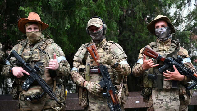 Снимка: Към фронта в Украйна: Освободиха за втори път от затвора убиец на възрастна жена