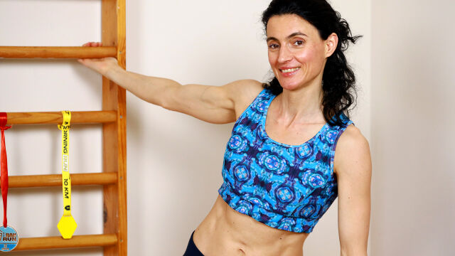 Снимка: Kомплекс от упражнения срещу сковани рамене - FIT LADY, еп. 19