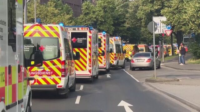 МВнР предупреждава българите за мащабна евакуация в центъра на Кьолн (СНИМКИ+ВИДЕО)