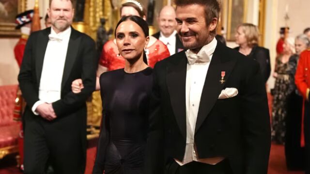Снимка: Най-после: Сър Дейвид и Лейди Виктория!