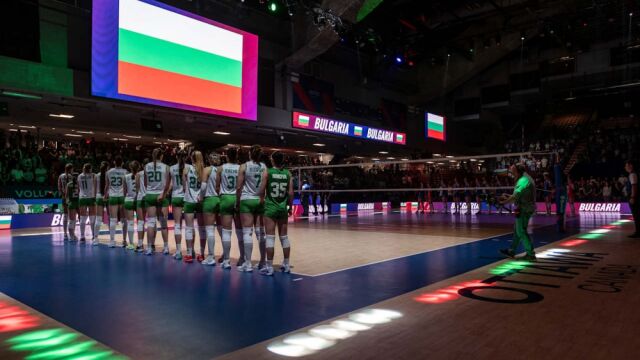 Снимка: Световният шампион е на колене! България - Сърбия 3:2!