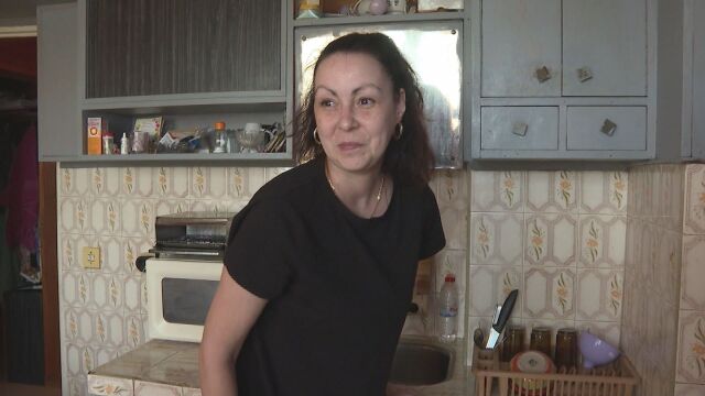 Зов за помощ: Мая се нуждае от 50 хиляди лева за лечение в Москва, за да прегърне отново децата си 