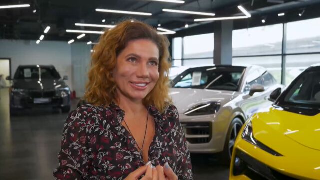 Снимка: „Чаках шест месеца за кола от Германия“: Европейските автомобили – двойно по-скъпи, но по джоба на свръхбогатите в Русия