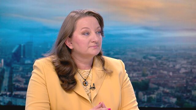 Деница Сачева: Препоръката за еврозоната е оценка за стабилността в страната, Румен Радев всява страх