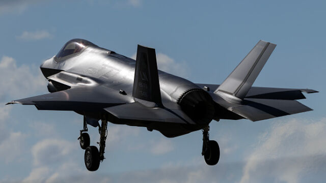 Доналд Тръмп обяви, че ще продаде изтребители Ф-35 на Саудитска Арабия