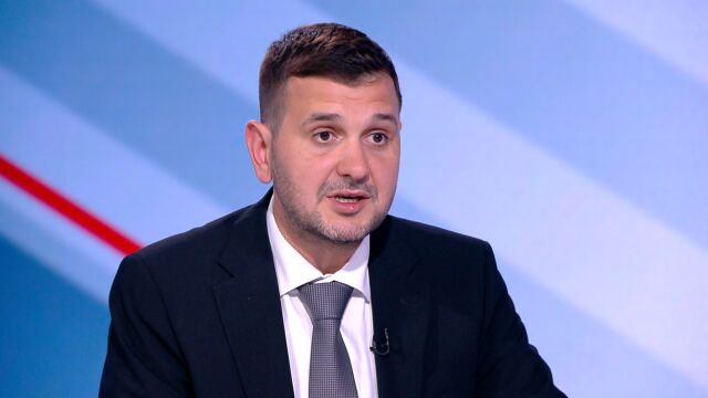 Йордан Иванов: Преди 10 години една дама попита: „Кой ще ни даде пари?“. Гълъб Донев ще ѝ даде, но от джоба на българските граждани