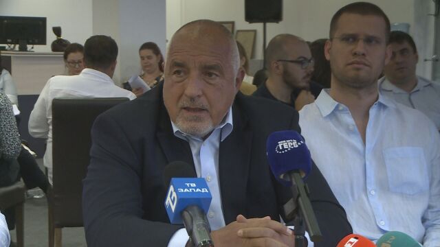 Снимка: Борисов: ГЕРБ затегна коланите, за да изчистим дефицитите и да излезем на излишък. Направихме го в най-тежката финансова криза в света