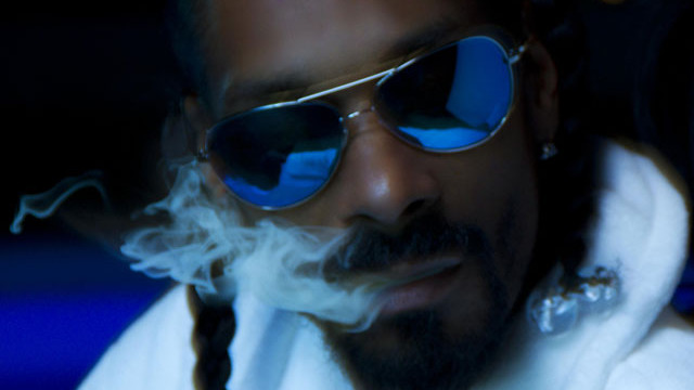 Снимка: Snoop Dogg по стъпките на Саймън Кауъл