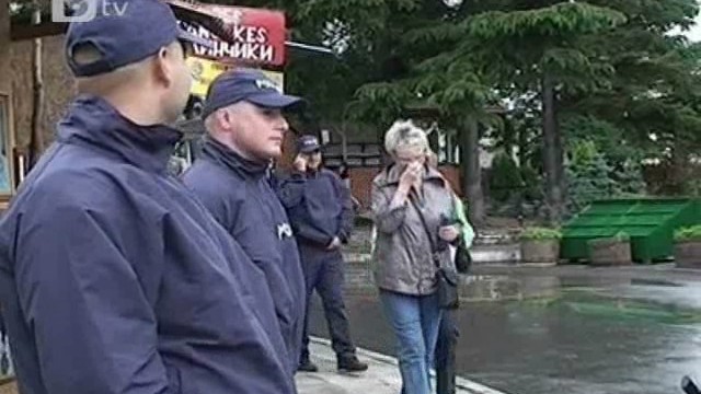 Снимка: Полицаи тръгват на уроци по английски език