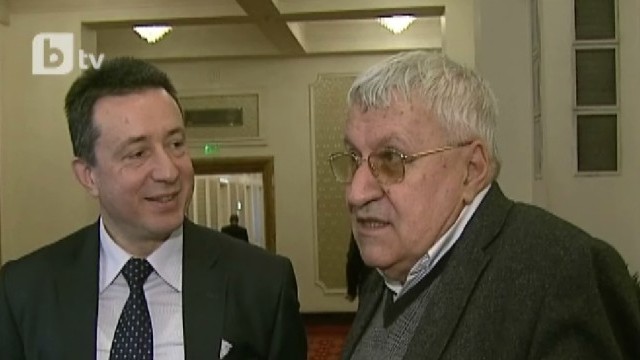 Снимка: Депутатите на изпит по история
