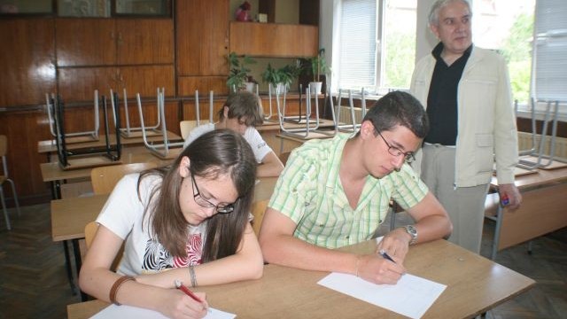 Снимка: Ръст в 6-иците на тестовете за външно оценяване на седмокласниците